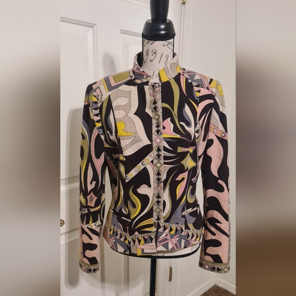 Carlisle Jackets & Blazers - Carlisle Wool Blazer in Good Condition.